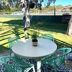 Renovated 2 Bedroom Ground Level Villa In Noosaville
