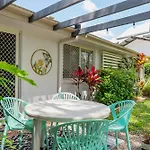 Renovated 2 Bedroom Ground Level Villa In Noosaville