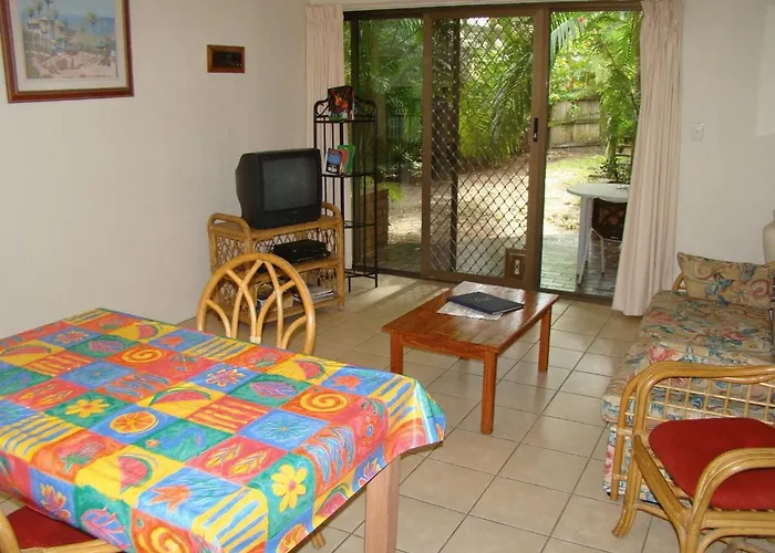 Noosa Yallambee Holiday Apartments