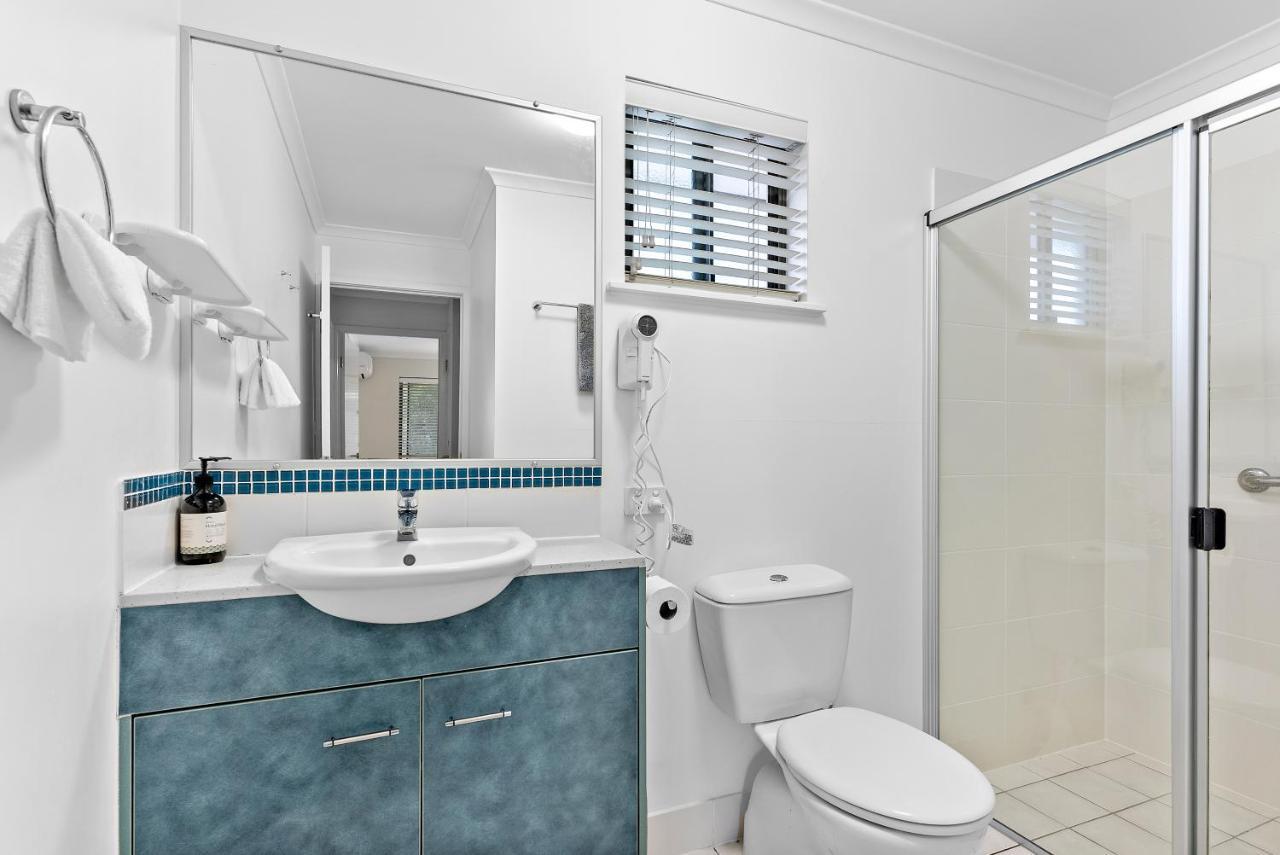 Apartment North Facing, 2 Bedroom Townhouse In Tropical *