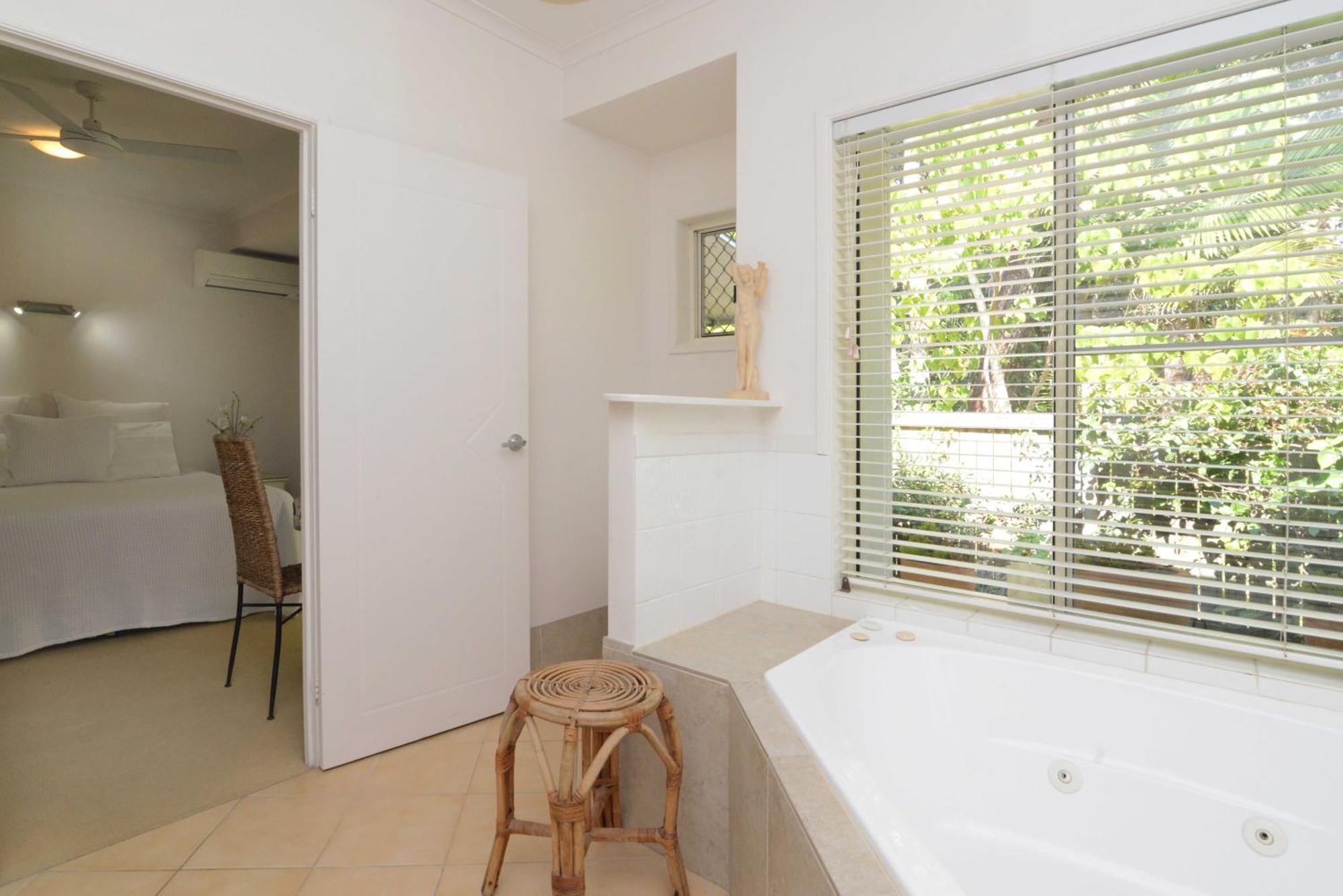 Howie's Place Noosa Noosaville
