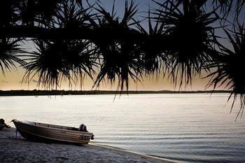 Aparthotel Skippers Cove Waterfront 4*