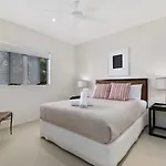Unit 2 Wai Cocos 215 Gympie Terrace Noosaville