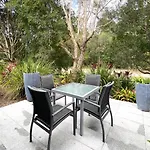 Retreat In Renovated 2 Bedroom Townhouse
