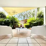 Pet Friendly Walk To Hastings St Or Noosa River 11Ats