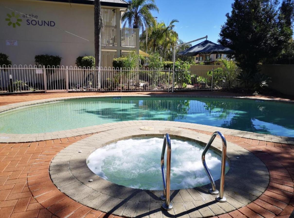 Pet Friendly Walk To Hastings St Or Noosa River 11ats Apartment