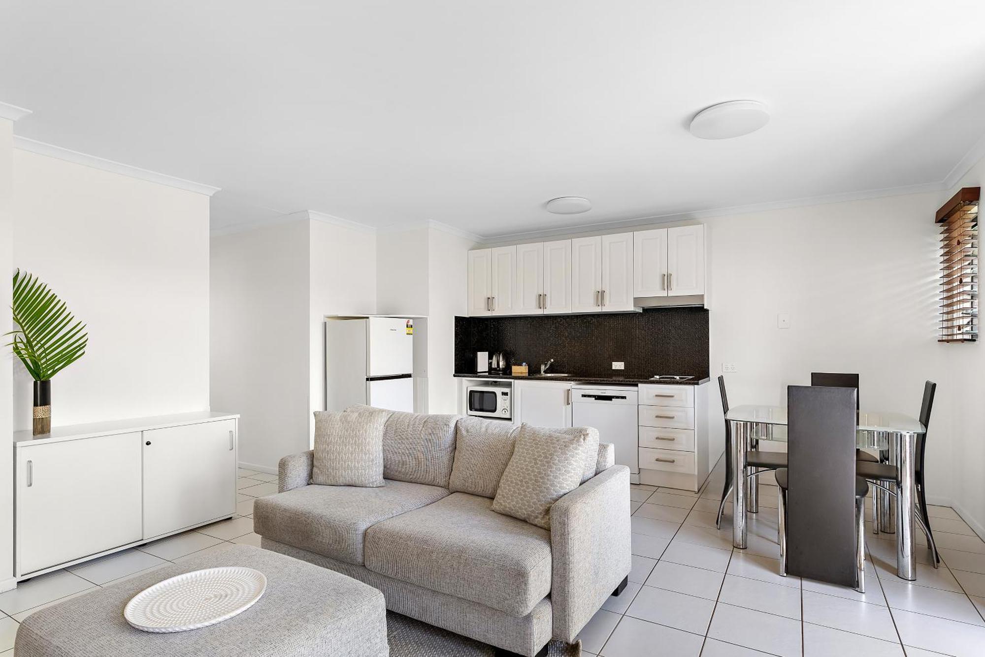 1 Bedroom Ground Level Unit In Noosaville