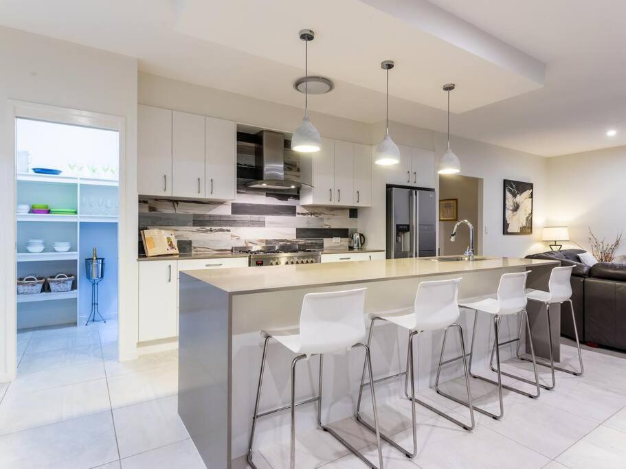 Serenity Retreat Noosa Luxury Guest W Private Solar Heated Pool Apartment *