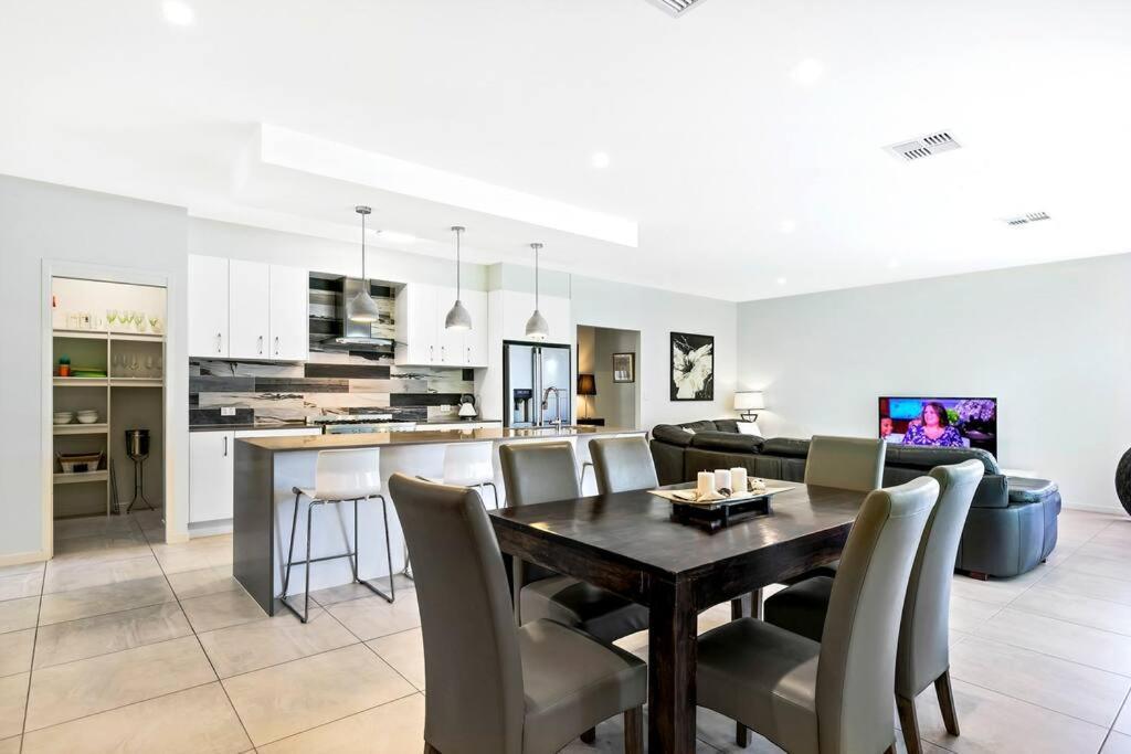 Serenity Retreat Noosa Luxury Guest W Private Solar Heated Pool * Noosaville