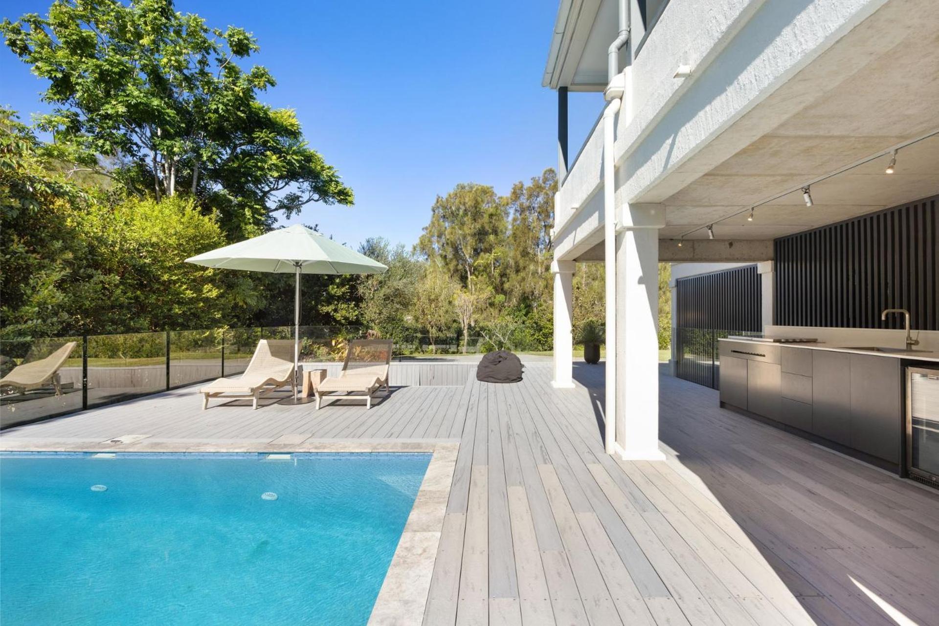 185 Lake Weyba Drive Holiday home Noosaville