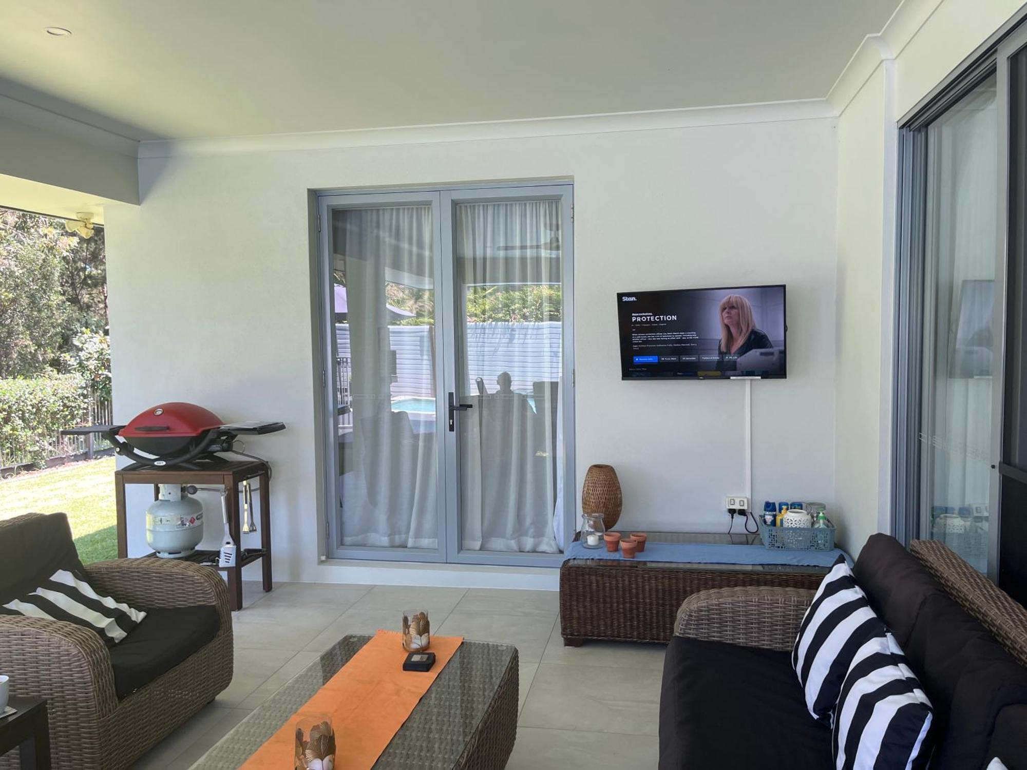 Serenity Retreat Noosa Luxury Guest W Private Solar Heated Pool Apartment Noosaville
