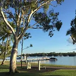 7 Cockleshell Sands Metres To Noosa River