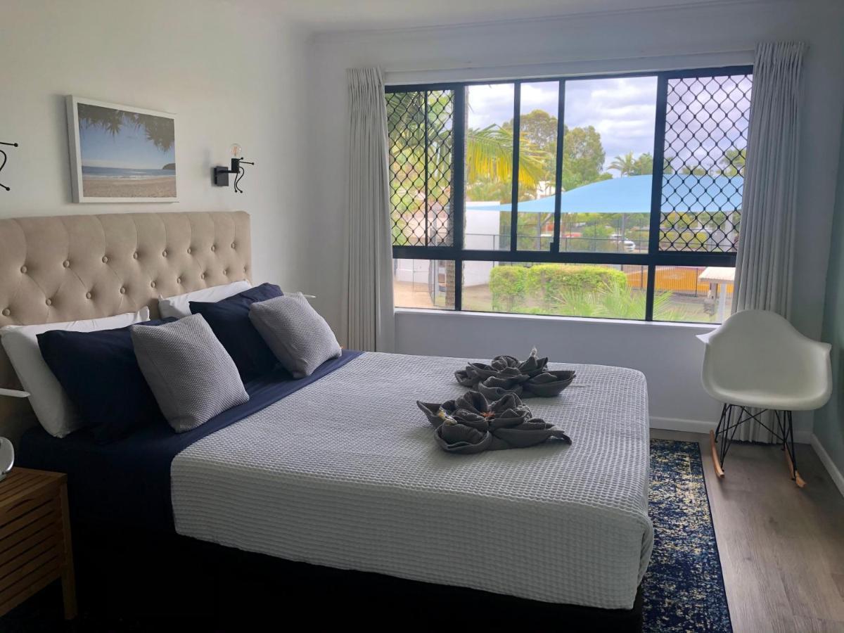 Apartment In 4* - Pool Views - Great Location *