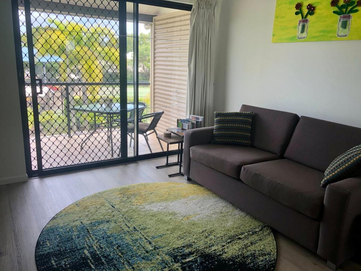 In 4* - Pool Views - Great Location Noosaville