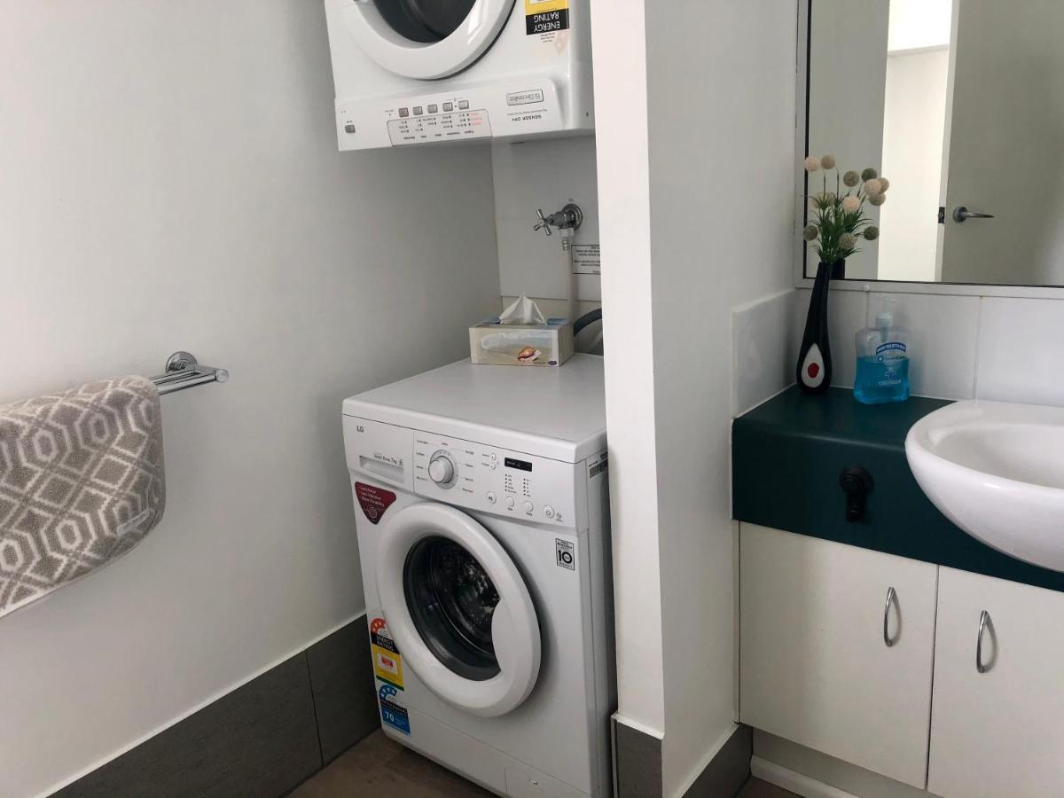 Apartment In 4* - Pool Views - Great Location *