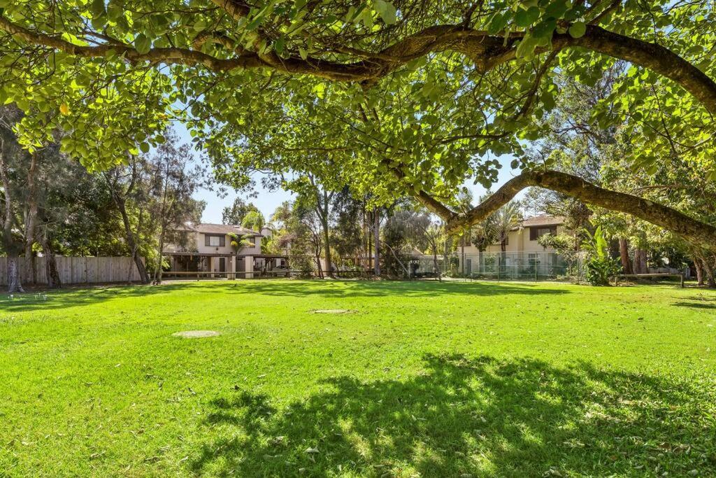 Apartment Stylish Townhouse, Private Courtyard Walk To *