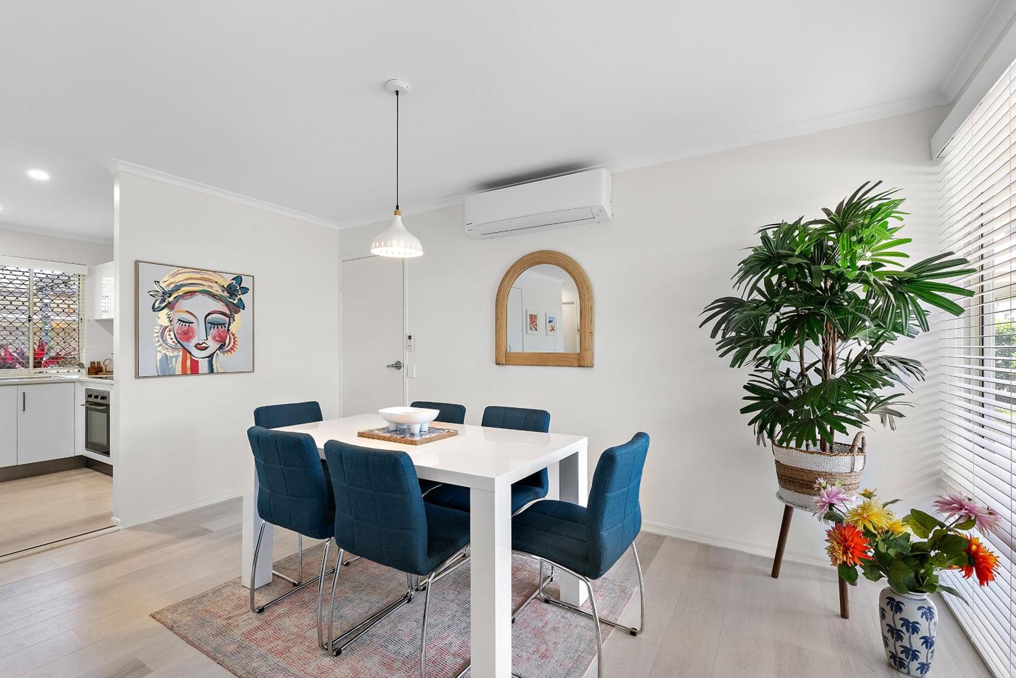 Apartment Renovated 2 Bedroom Ground Level In Noosaville