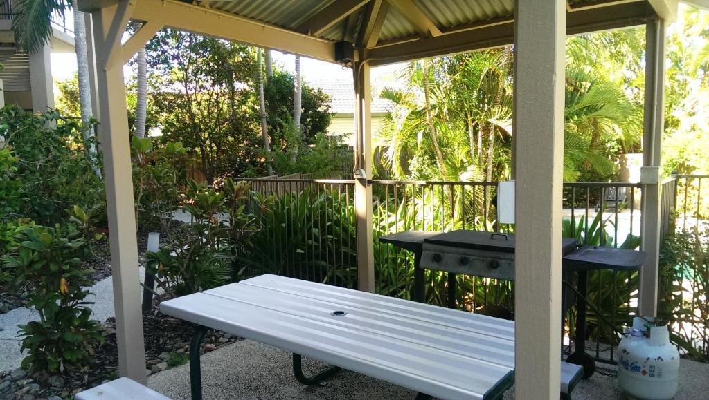 Cockleshell Sands Apartment *
